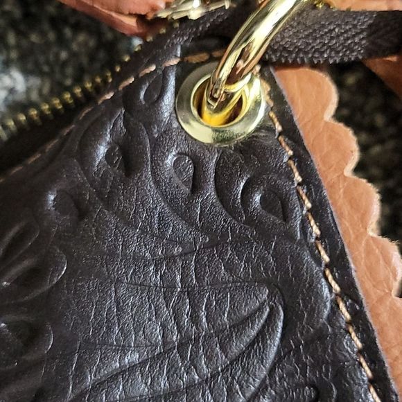 REAL LEATHER Made in Italy Embossed Design Crossbody HandBag - Picture 12 of 12